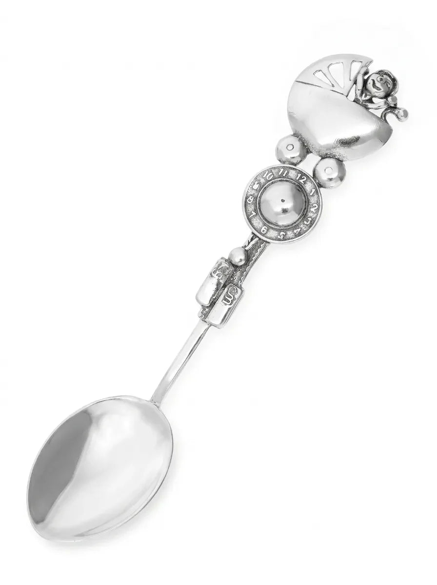 Sidabrinis šaukštelis vaikams su vežimėlio motyvu